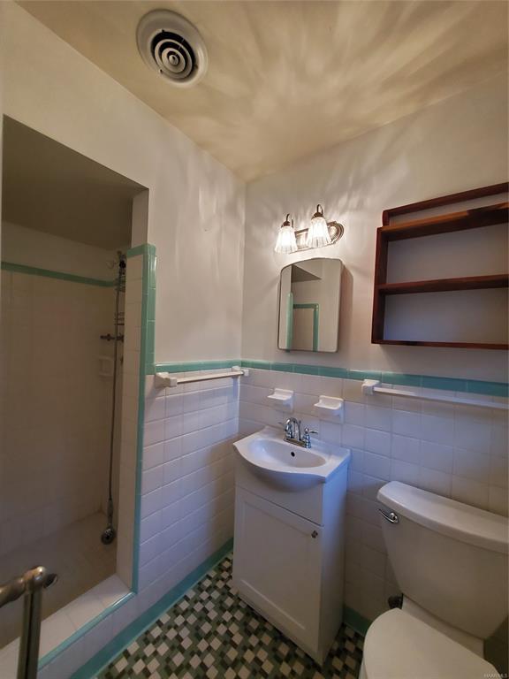 Building Photo - 179 W Rosemary Rd