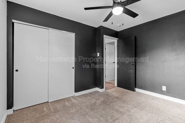 Building Photo - 235 Midland Dr