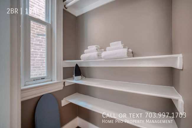 Building Photo - 2 bedroom condo in the heart of DC