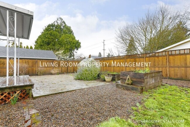 Building Photo - 7034 N Wilbur Ave