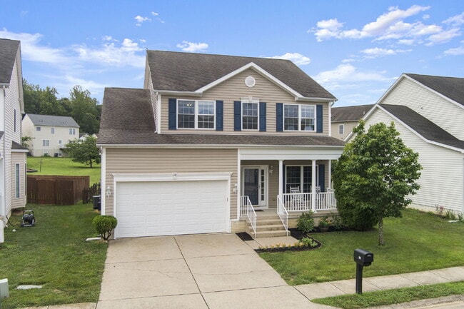 Building Photo - Welcome home to this well-maintained 4-bed...
