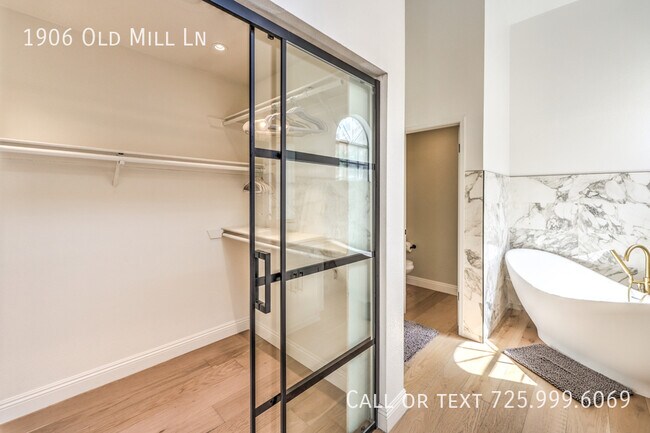 Building Photo - 1906 Old Mill Ln