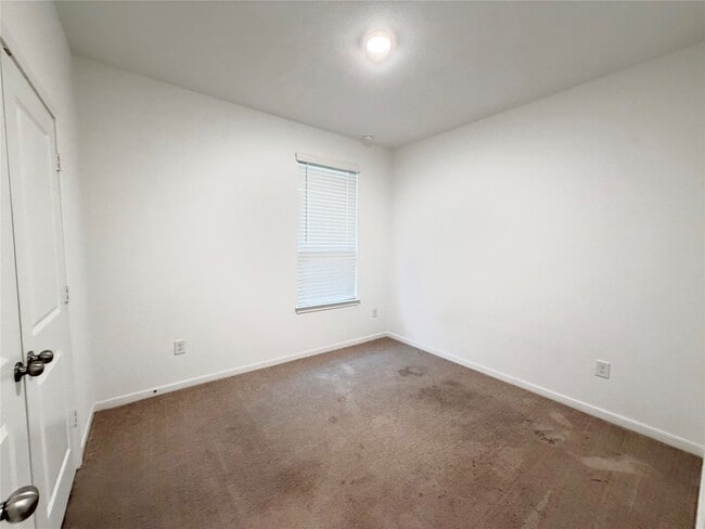 Building Photo - 1348 Bright Hl Dr