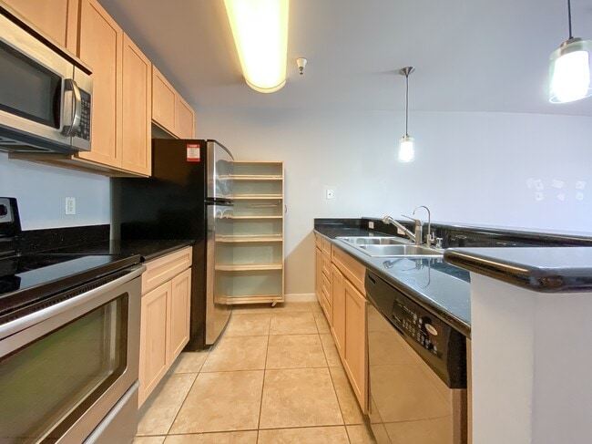 Building Photo - 6400 Christie Ave