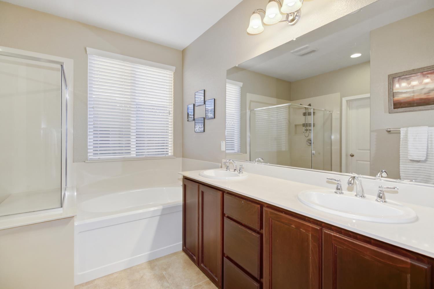 Building Photo - 6200 Crosshaven Ct