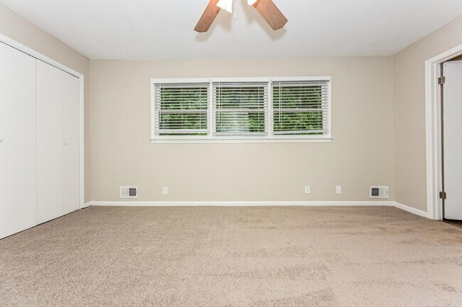 Building Photo - 3723 Eagle Woods Cir