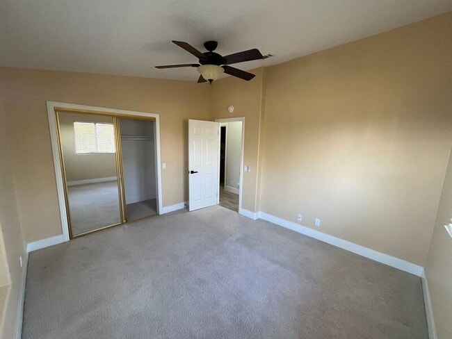 Building Photo - 22547 Cascade Dr