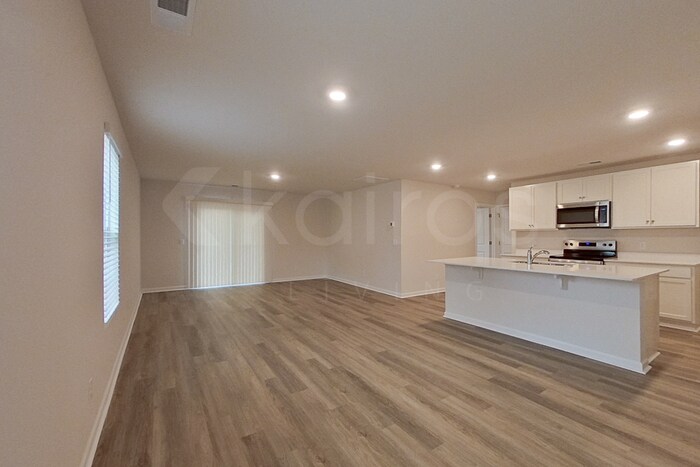 Building Photo - 123 Overstreet Way