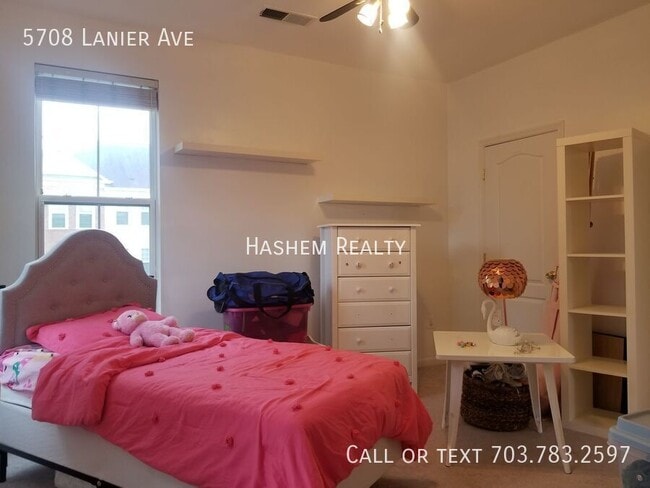 Building Photo - 5708 Lanier Ave