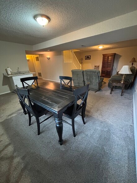 Building Photo - 3425 Birnamwood Dr