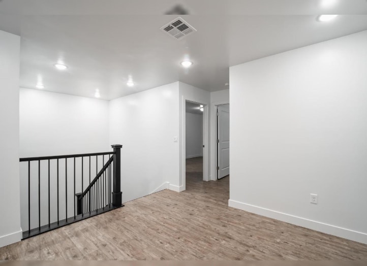 Building Photo - 1055 W Province Way