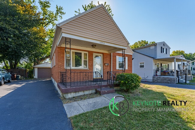 Primary Photo - 1840 Culver Ave