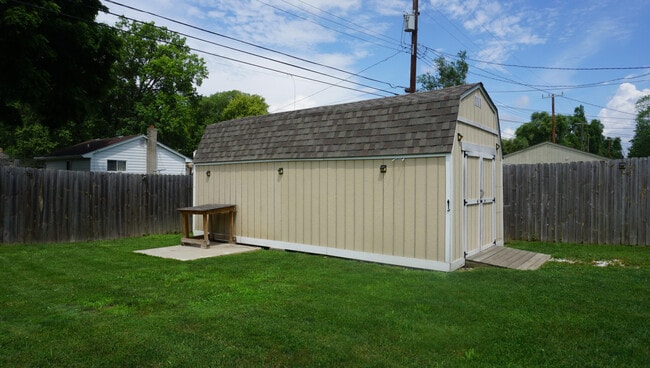 Building Photo - 34470 Stellwagen St