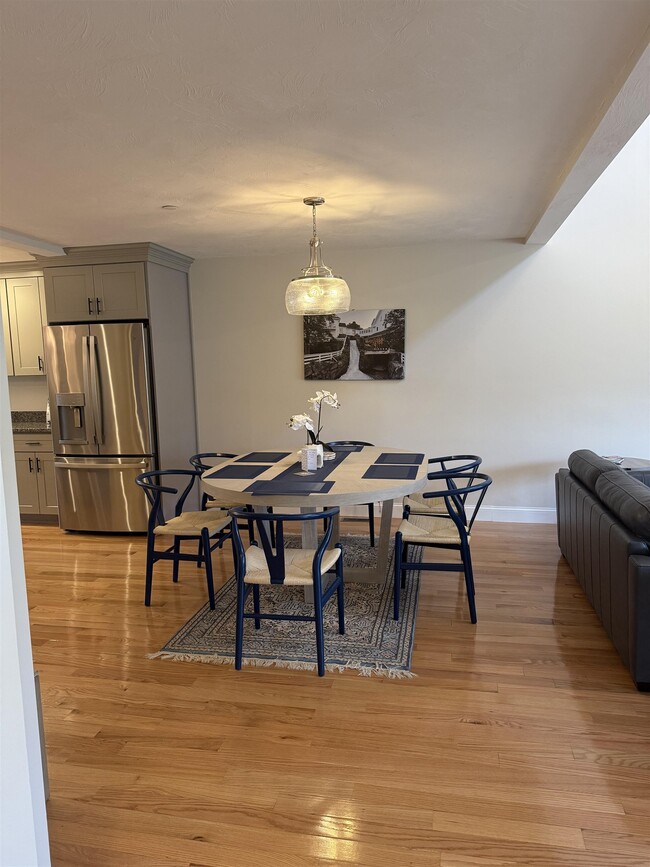 Building Photo - 114 Brook Hl