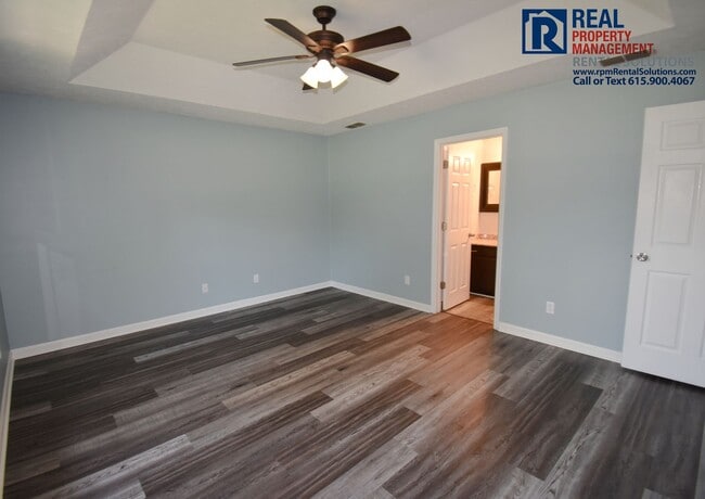 Building Photo - 7403 Greenway Dr