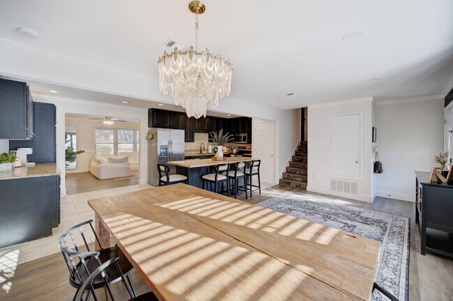 Building Photo - 1024 Juniper Ave