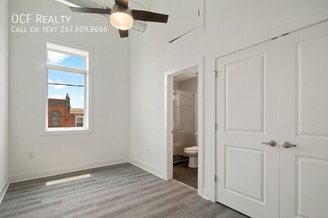 Building Photo - 1705 Jackson St