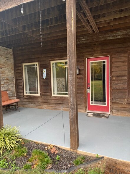 Building Photo - 6405 N Pinson Rd