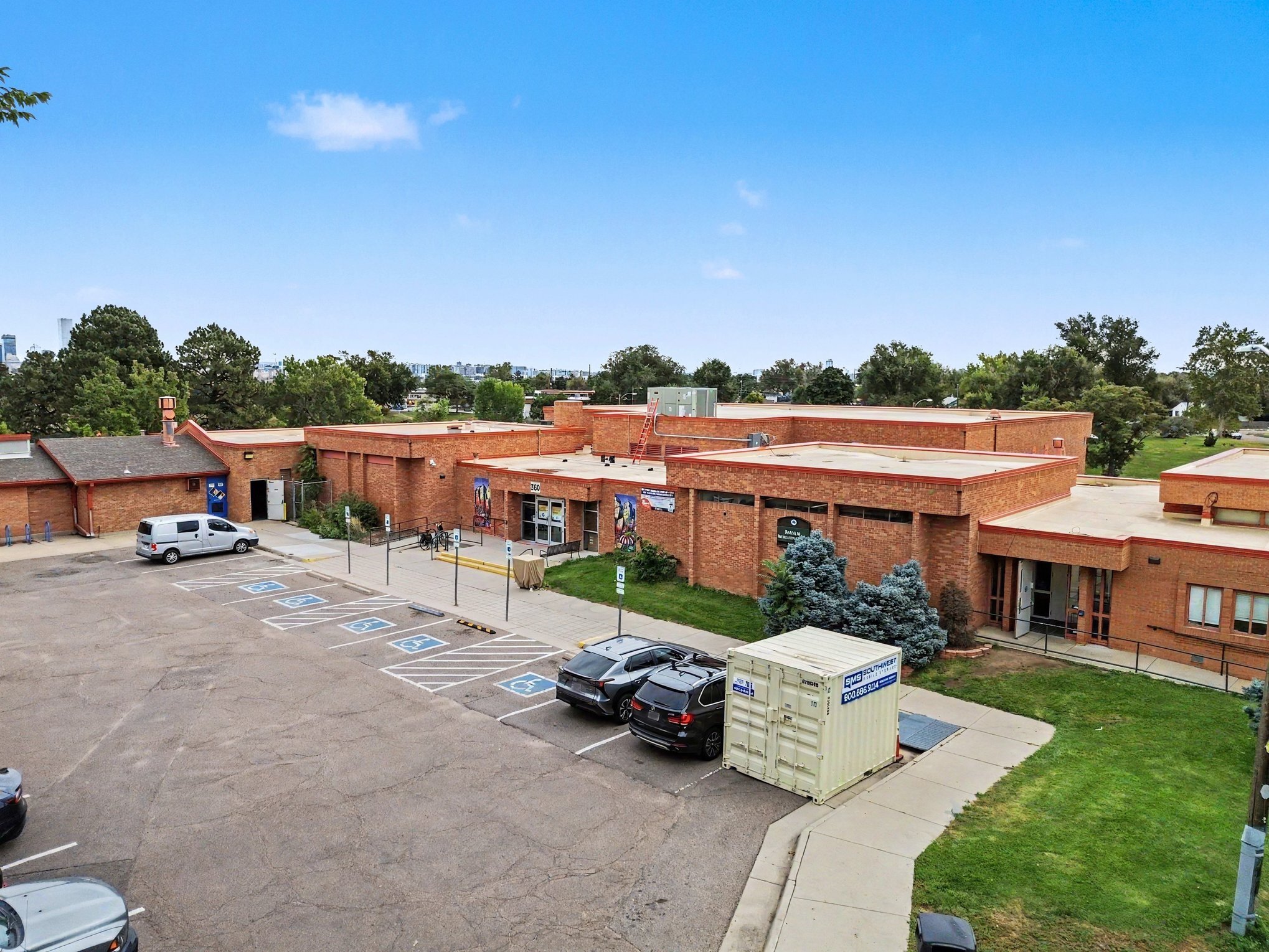 Barnum Recreation Center - 105 S Meade St