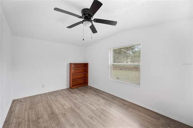 Building Photo - 4218 Lake Hancock Rd