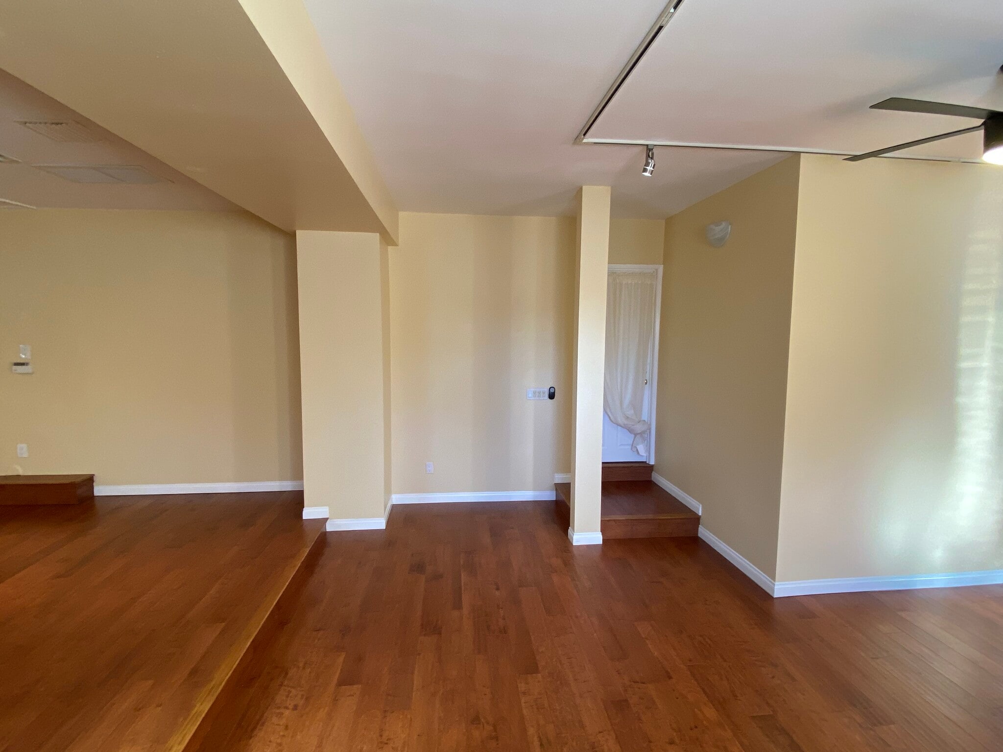 Building Photo - 22284 Buenaventura St