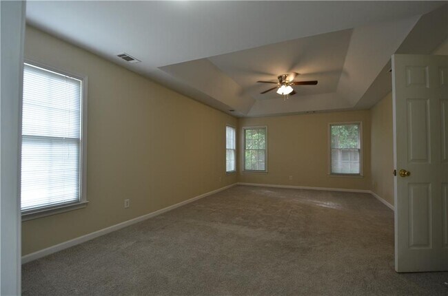 Building Photo - 2076 Fairport Way