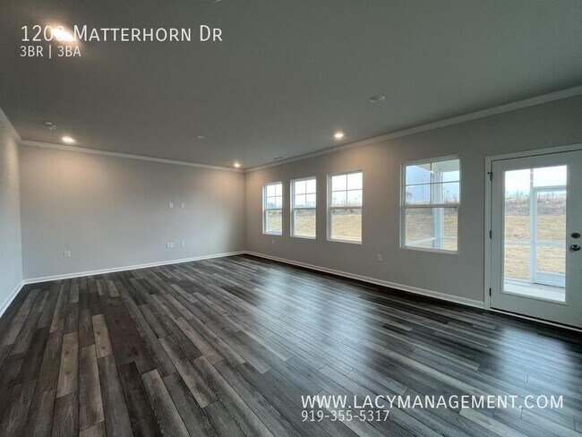 Building Photo - 1200 Matterhorn Dr