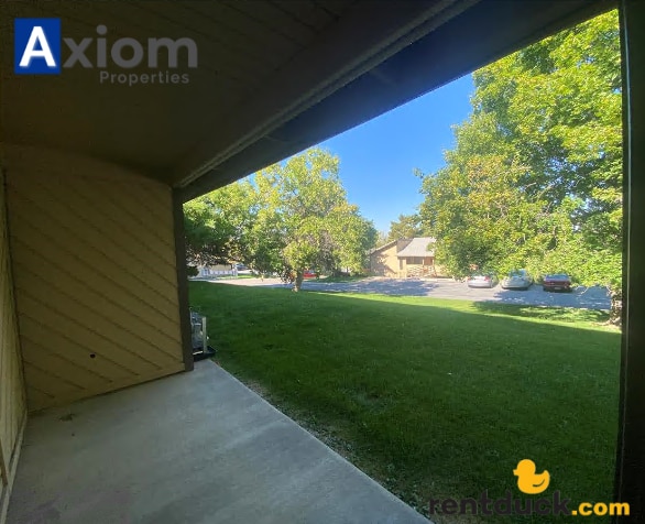 Building Photo - 2128 Marigold St