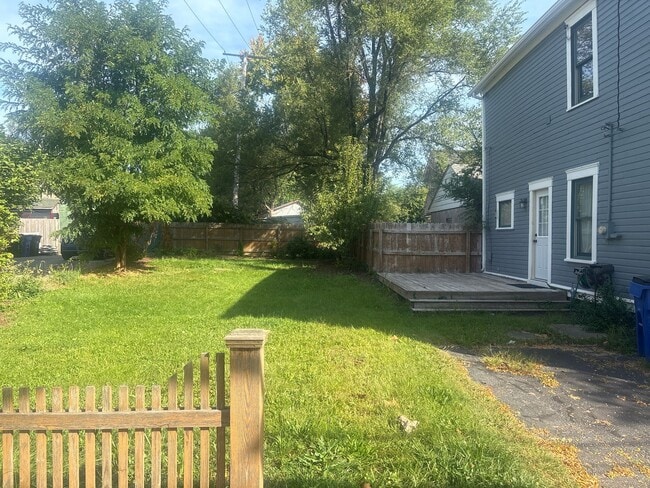 Building Photo - Renovated single family home for rent