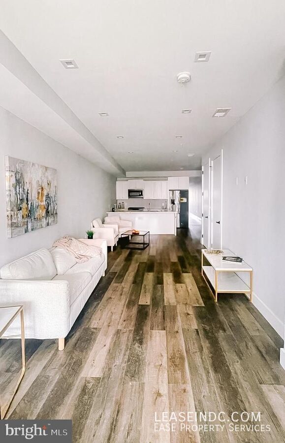 Building Photo - 1264 Holbrook Terrace NE