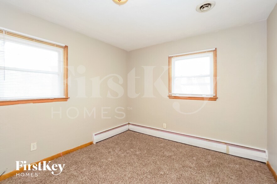 Building Photo - 17922 Rose St