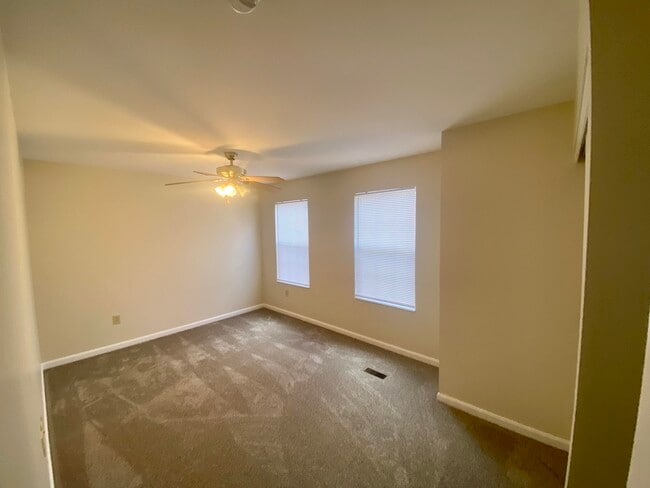 Building Photo - 1694 Jeffrey Ln