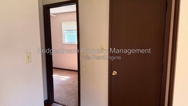 Building Photo - 40 Candlewood Ct