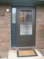 Building Photo - 732 Delaware Ave