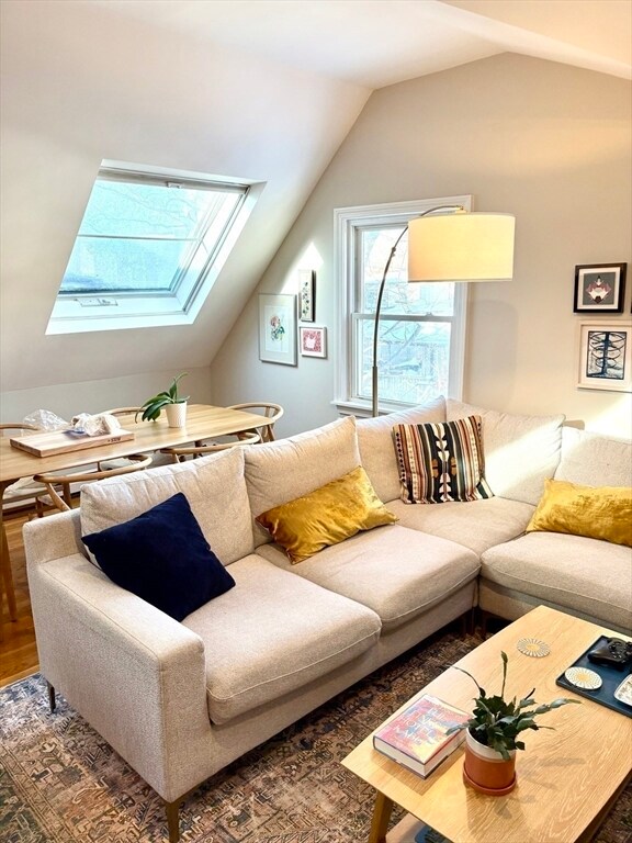 Building Photo - 127 Kilsyth Rd