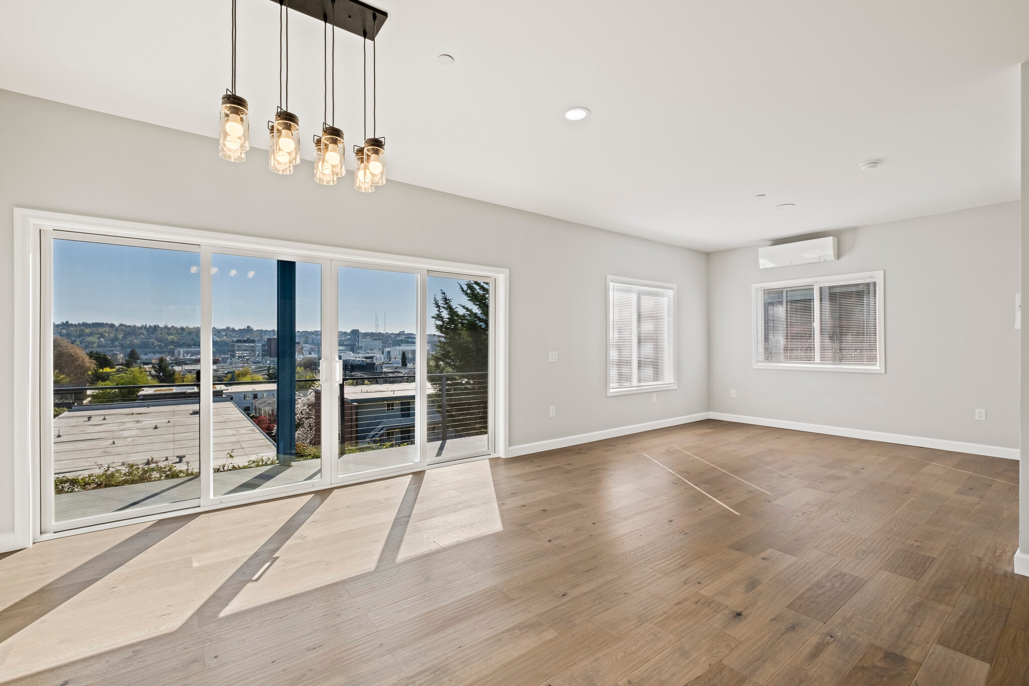 Building Photo - 812 2nd Ave N