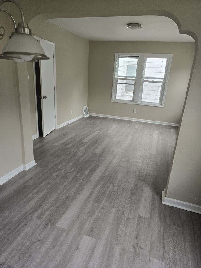 Building Photo - 609 W Willcox Ave