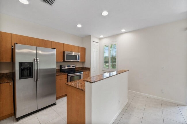 Building Photo - 7399 Briella Dr