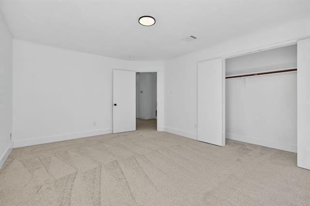 Building Photo - 4241 Meadowknoll Dr