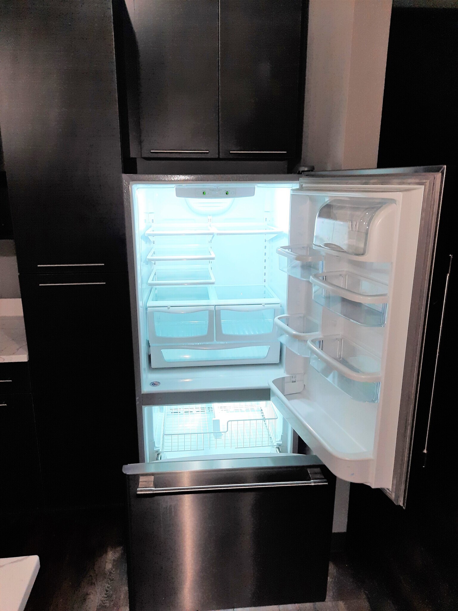 Building Photo - 901 9th St