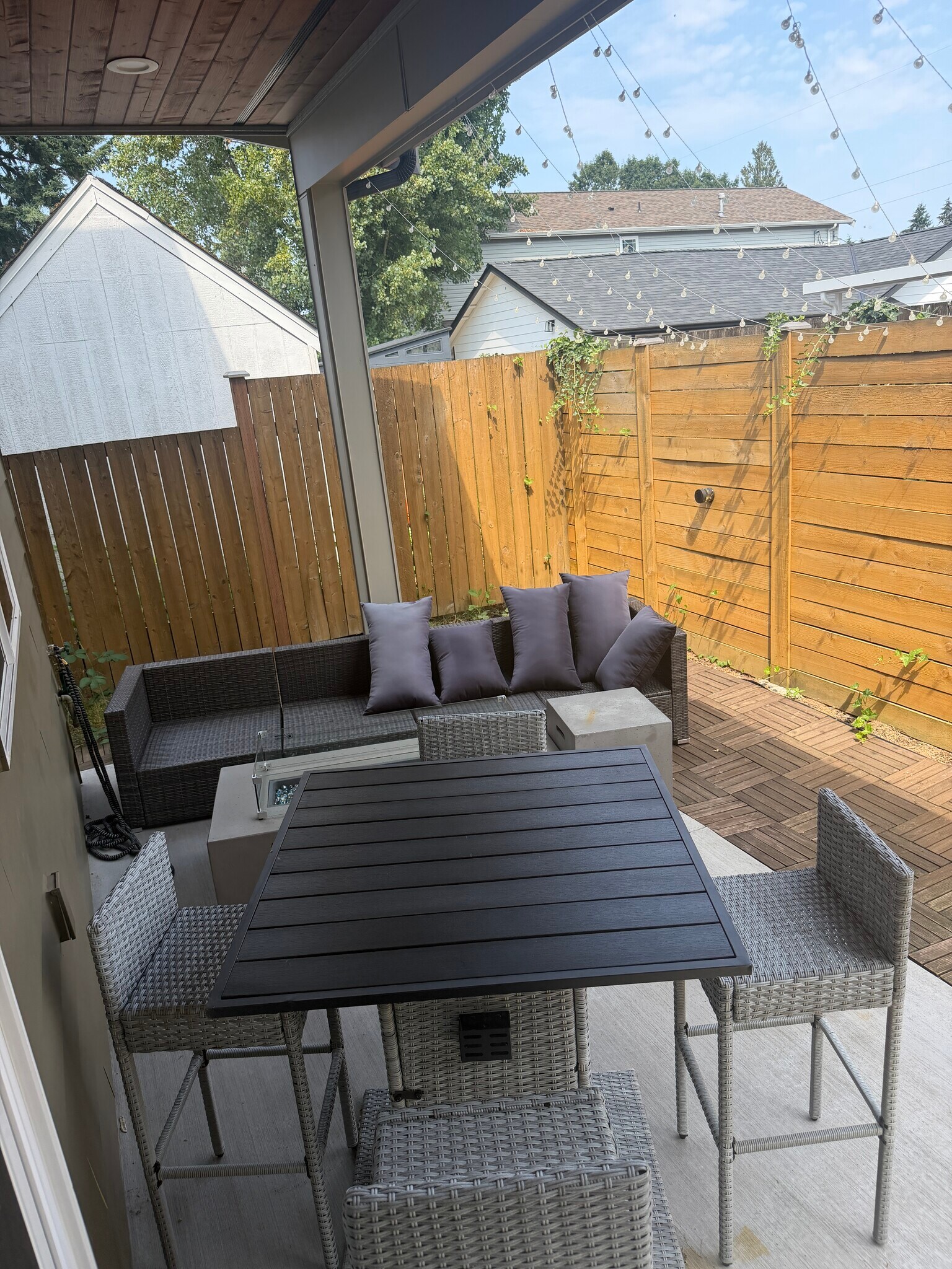 Patio - 10448 3rd Ave SW