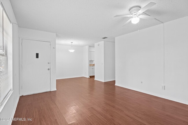 Building Photo - 476 Lombard St