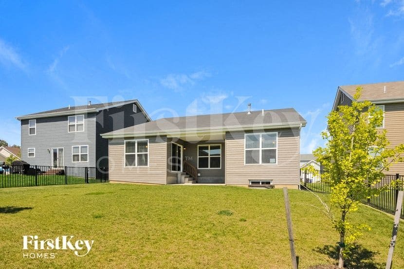 Building Photo - 404 Cozy Pines Dr