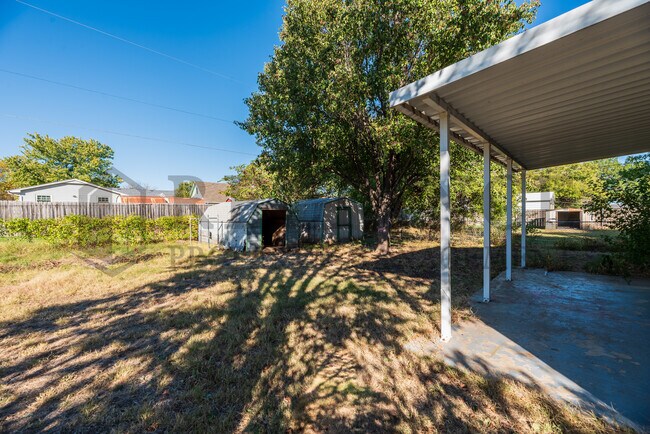 Building Photo - 169 Western Ave