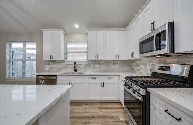Building Photo - 4506 Knights Ct