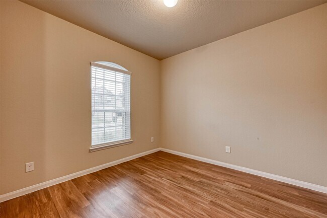 Building Photo - 24723 Puccini Pl