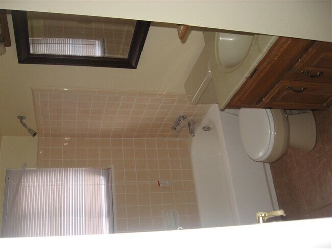 Building Photo - 2863 Marshall St