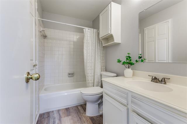 Building Photo - 9625 Highland View Dr