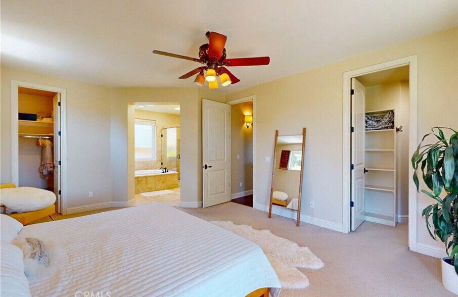 Building Photo - 5595 Tanbark Ct