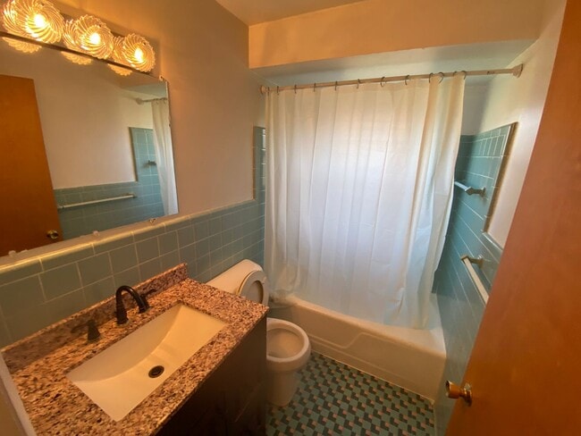 Building Photo - GREEN TWP - Meticulous 3 Bed Brick Ranch 1.5 bath, 1 Car Garage